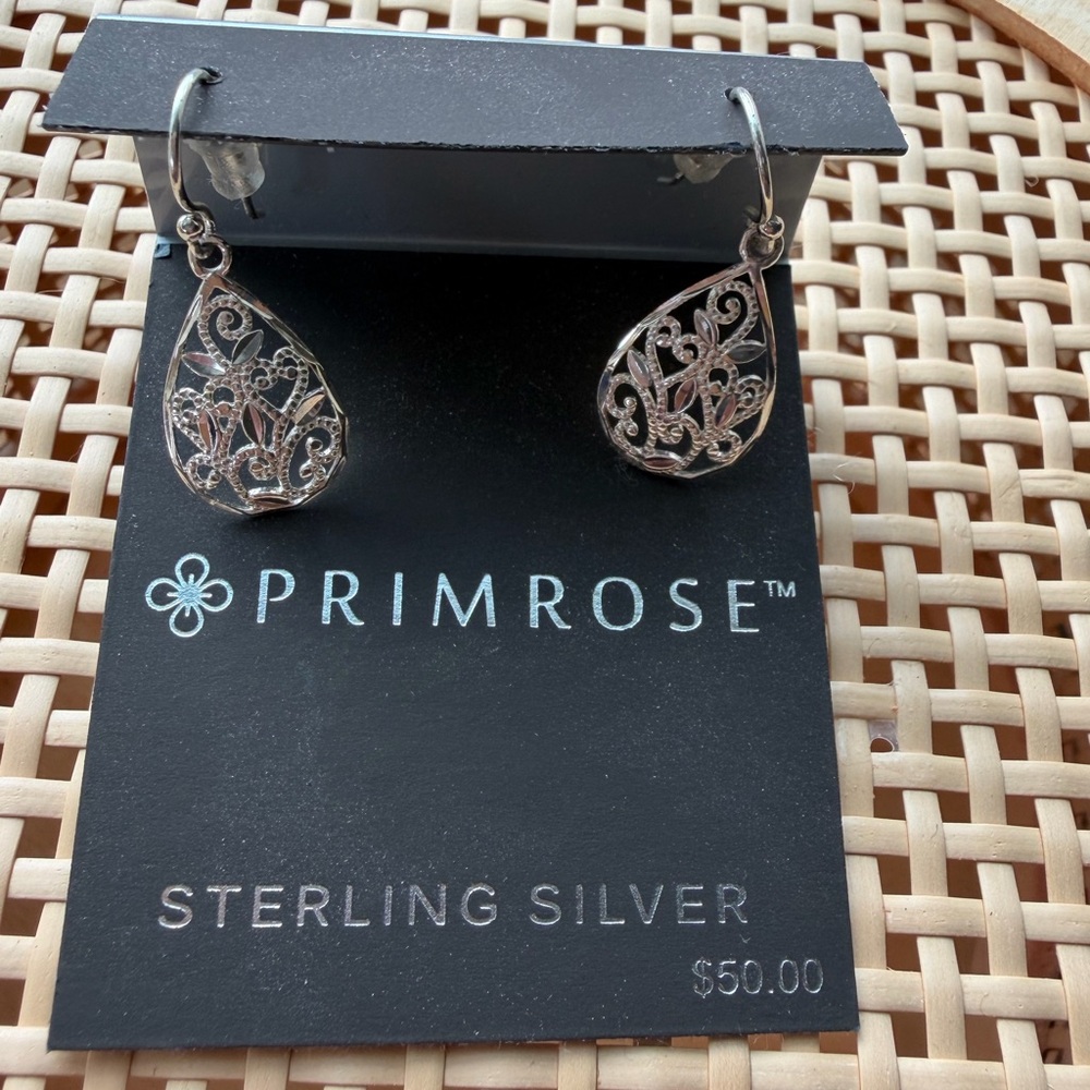 Primrose Sterling Silver Filigree Teardrop Earrings - Silver